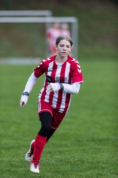 Bild 205 - wBJ TuS Tensfeld - SV Fortuna St. Juergen